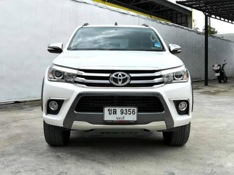 TOYOTA HILUX REVO