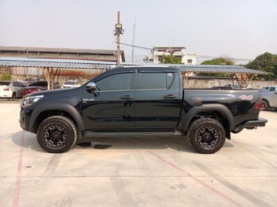 TOYOTA Hilux Double Cab