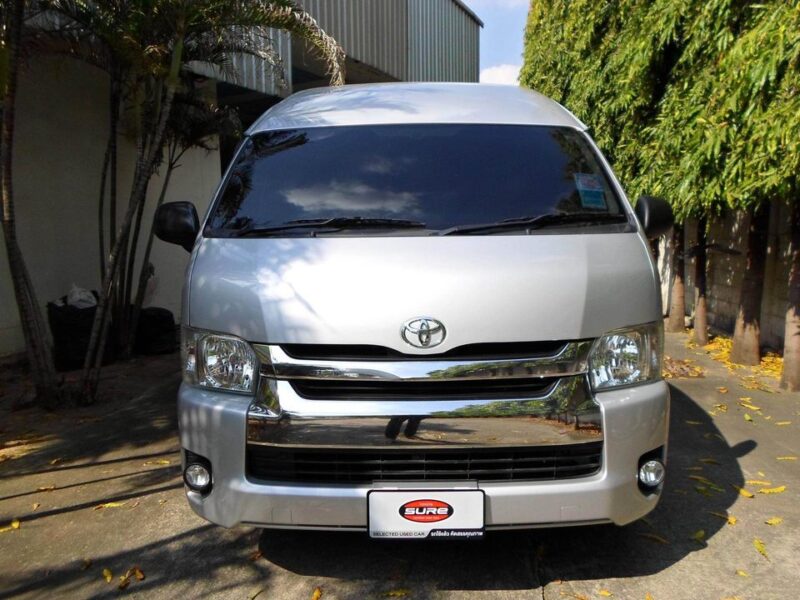 2014 Toyota commuter 3.0 mt