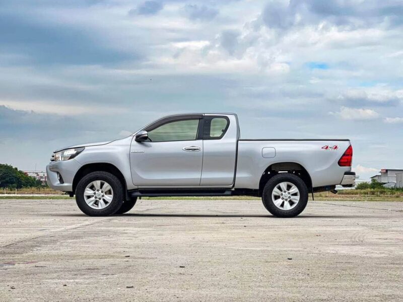 Toyota Hilux Revo Cab E 4x4