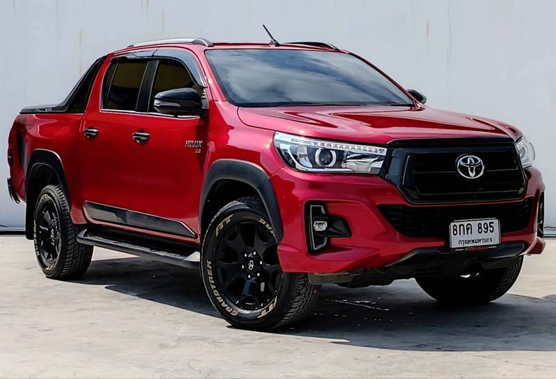 Toyota Revo Rocco 2.8 4WD AT 2018