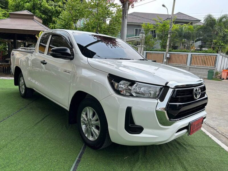 2022 TOYOTA REVO SMART CAB AUTO 2.4cc. entry z edition