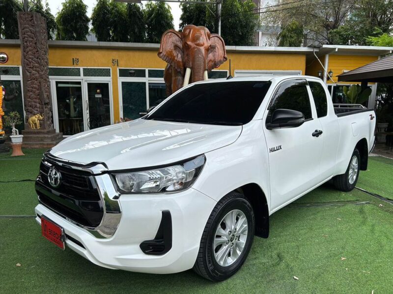 2022 TOYOTA REVO SMART CAB AUTO 2.4cc. entry z edition