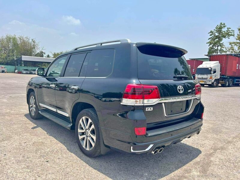 2016 Toyota land cruiser