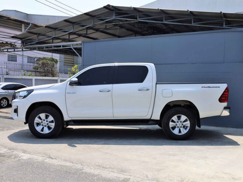 2019 Toyota hi-lux revo d-cab 2.4e prerunner