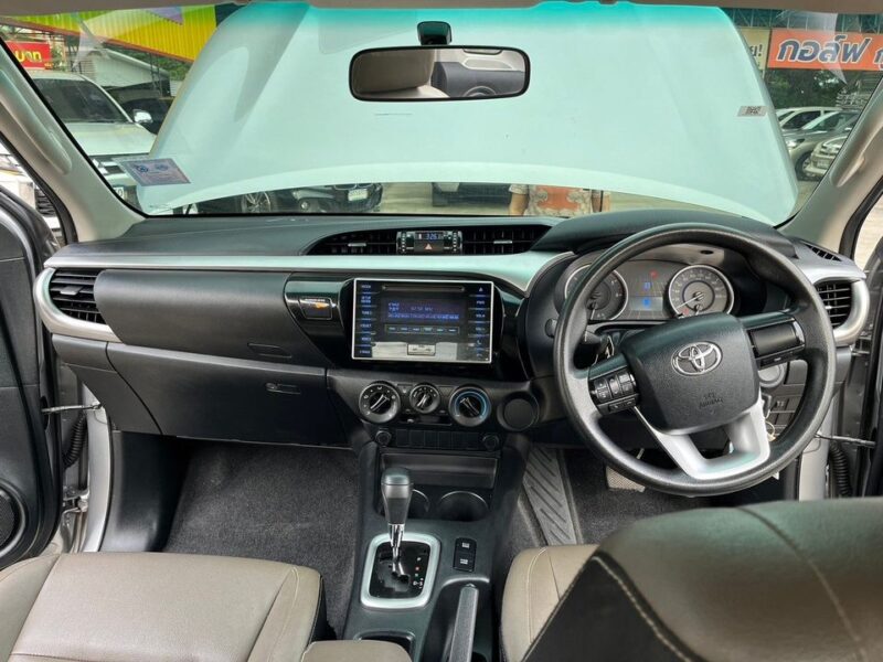 2015 Toyota hilux revo 2.4 smart cab e Prerunner auto